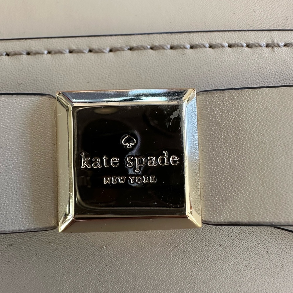 Kate Spade Cream Crossbody Bag with Bow Detail - Picture 3 of 3